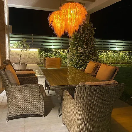 Eli - Luxury Nature Getaway - Strategically Located For Exploration - Onsite Power For Electric Vehicle Φούρκα