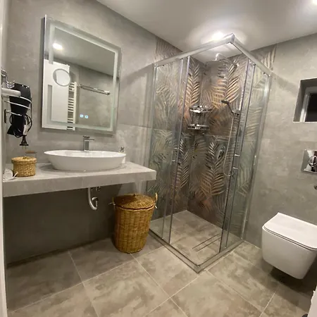 Eli - Luxury Nature Getaway - Strategically Located For Exploration - Onsite Power For Electric Vehicle Βίλα