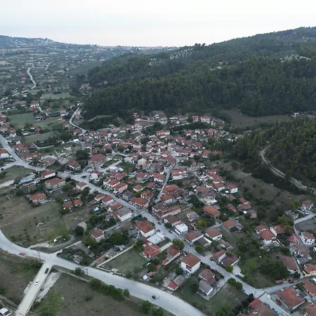 Villa Eli - Luxury Nature Getaway - Strategically Located For Exploration - Onsite Power For Electric Vehicle