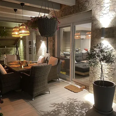 Eli - Luxury Nature Getaway - Strategically Located For Exploration - Onsite Power For Electric Vehicle Villa Fourka