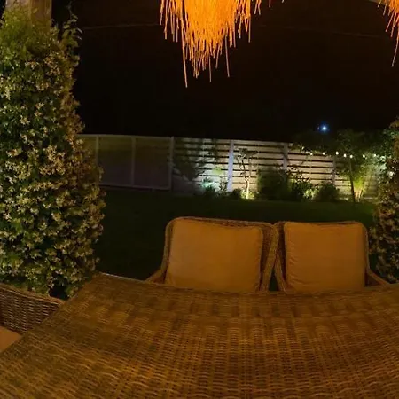 Villa Eli - Luxury Nature Getaway - Strategically Located For Exploration - Onsite Power For Electric Vehicle Fourka