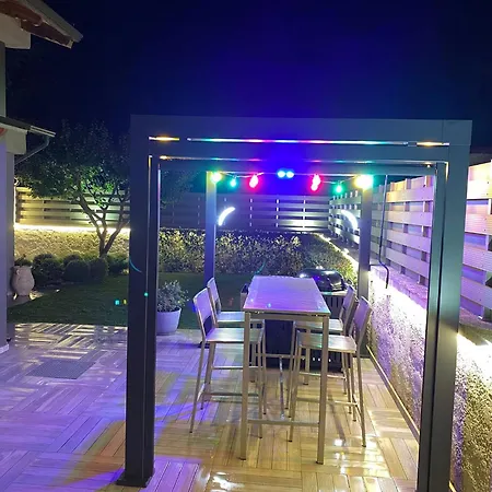 Eli - Luxury Nature Getaway - Strategically Located For Exploration - Onsite Power For Electric Vehicle 别墅 弗尔卡