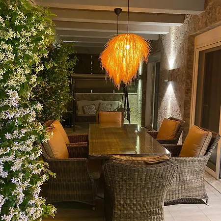 Eli - Luxury Nature Getaway - Strategically Located For Exploration - Onsite Power For Electric Vehicle Villa Fourka