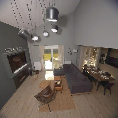 Eli - Luxury Nature Getaway - Strategically Located For Exploration - Onsite Power For Electric Vehicle Villa *