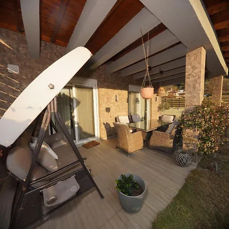 Villa Eli - Luxury Nature Getaway - Strategically Located For Exploration - Onsite Power For Electric Vehicle