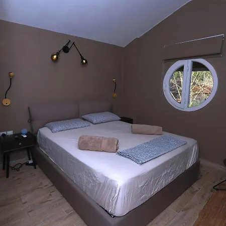 Villa Eli - Luxury Nature Getaway - Strategically Located For Exploration - Onsite Power For Electric Vehicle Fourka
