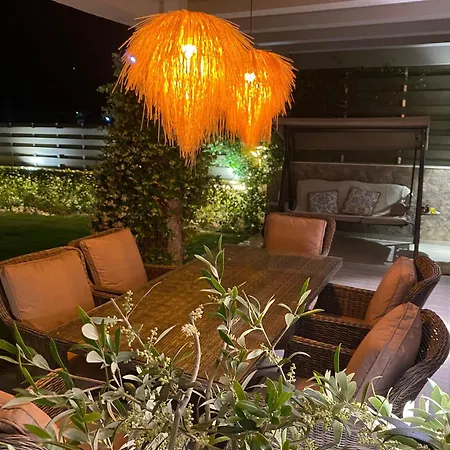 Eli - Luxury Nature Getaway - Strategically Located For Exploration - Onsite Power For Electric Vehicle Вилла *