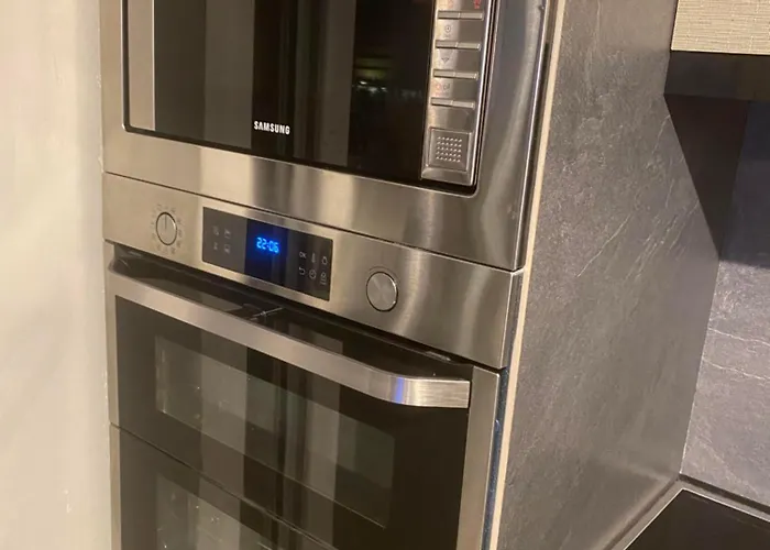 Eli - Luxury Nature Getaway - Strategically Located For Exploration - Onsite Power For Electric Vehicle *