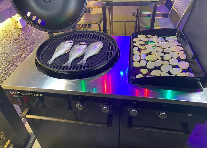 Villa Eli - Luxury Nature Getaway - Strategically Located For Exploration - Onsite Power For Electric Vehicle *