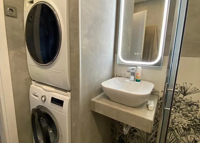 Villa Eli - Luxury Nature Getaway - Strategically Located For Exploration - Onsite Power For Electric Vehicle Fourka